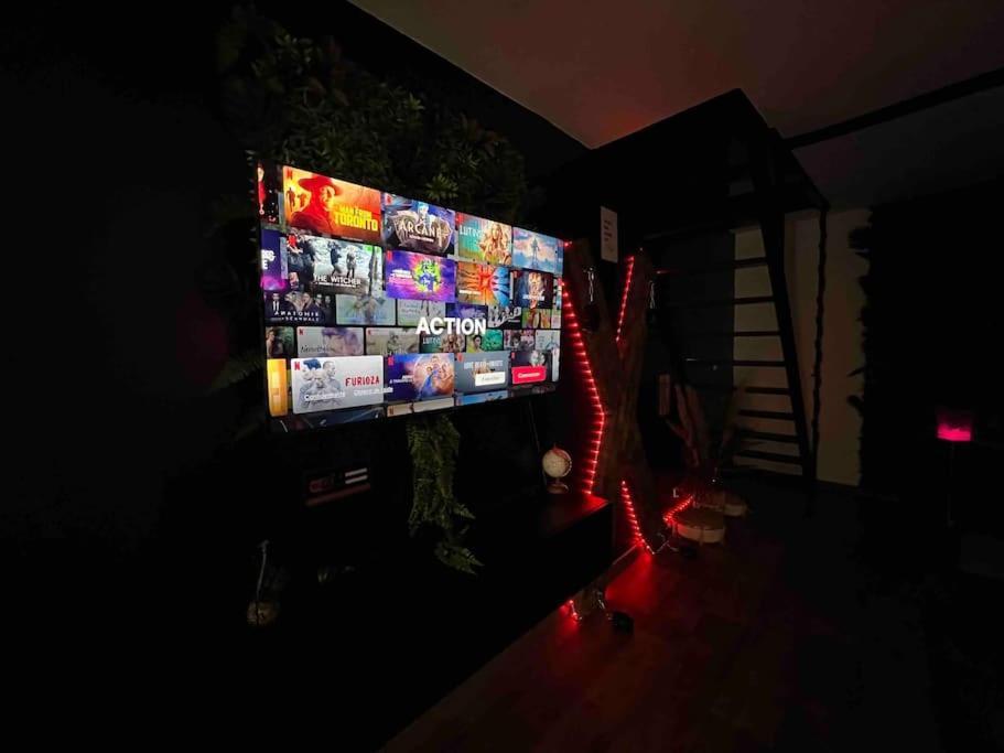 Red Love-Room / Balneo & Plus ! Souppes-sur-Loing Εξωτερικό φωτογραφία