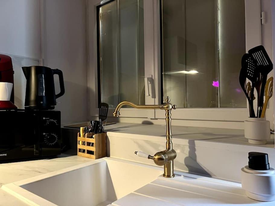 Red Love-Room / Balneo & Plus ! Souppes-sur-Loing Εξωτερικό φωτογραφία